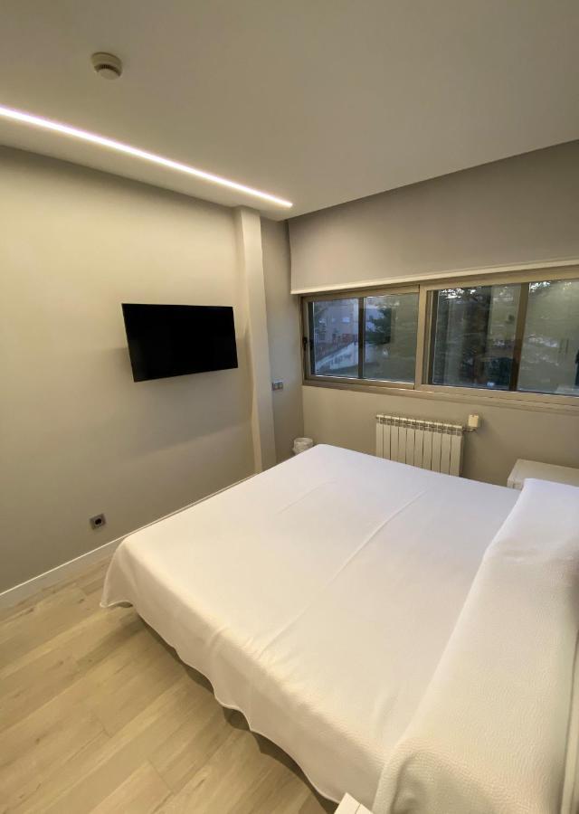 Hotel Escuela Madrid Exterior photo